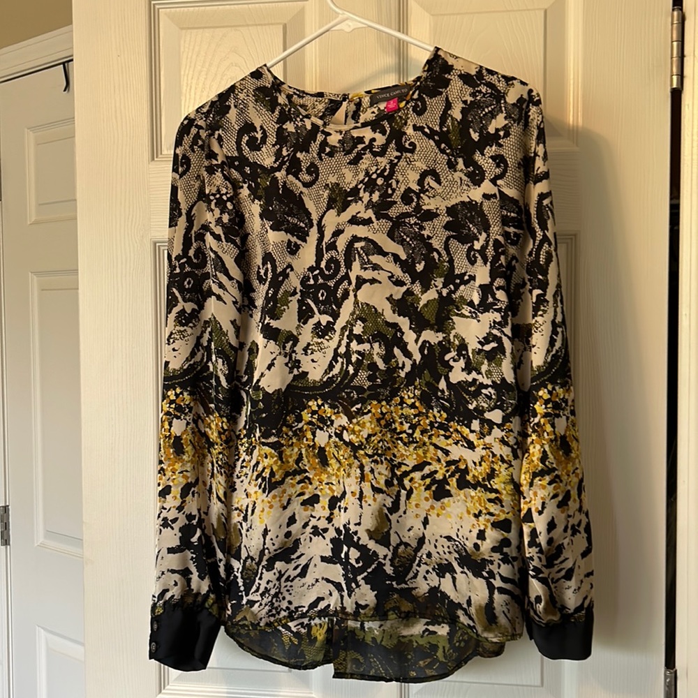 Vince Camuto blouse. Size small.